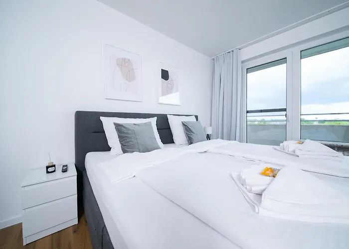 120 Sqm - 2 Bedrooms - Balcony - Kitchen