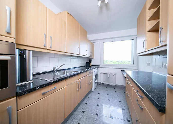 120 Sqm - 2 Bedrooms - Balcony - Kitchen