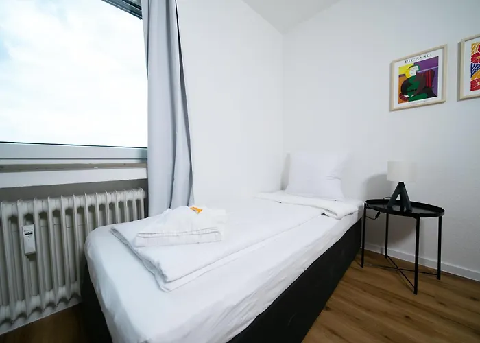 Lejlighed 120 Sqm - 2 Bedrooms - Balcony - Kitchen *